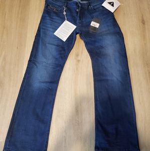 Diesel Men's ZANITY Jeans Size 34x30 Bootcut BNWT  Perfect condition!